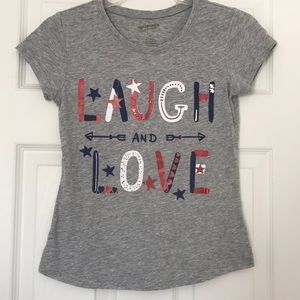 🇺🇸ARIZONA JEANS CO- LAUGH & LOVE TEE🇺🇸